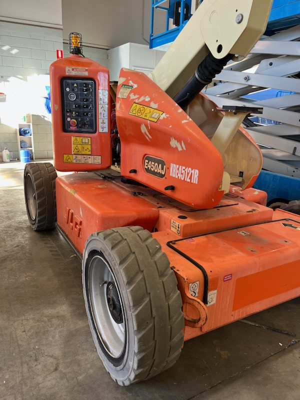 Sold - Articulated Boom Lift - View 2